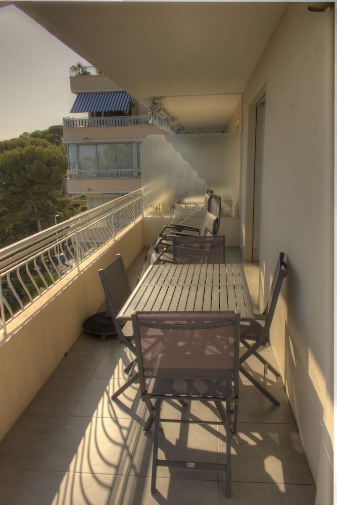 Studio 3 Etoiles Vue Mer 150M Plages Parking Clim Wifi 칸느 외부 사진