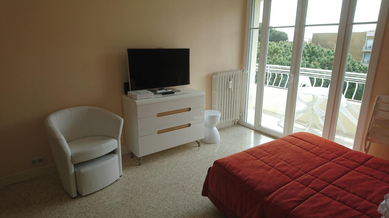 Studio 3 Etoiles Vue Mer 150M Plages Parking Clim Wifi 칸느 외부 사진