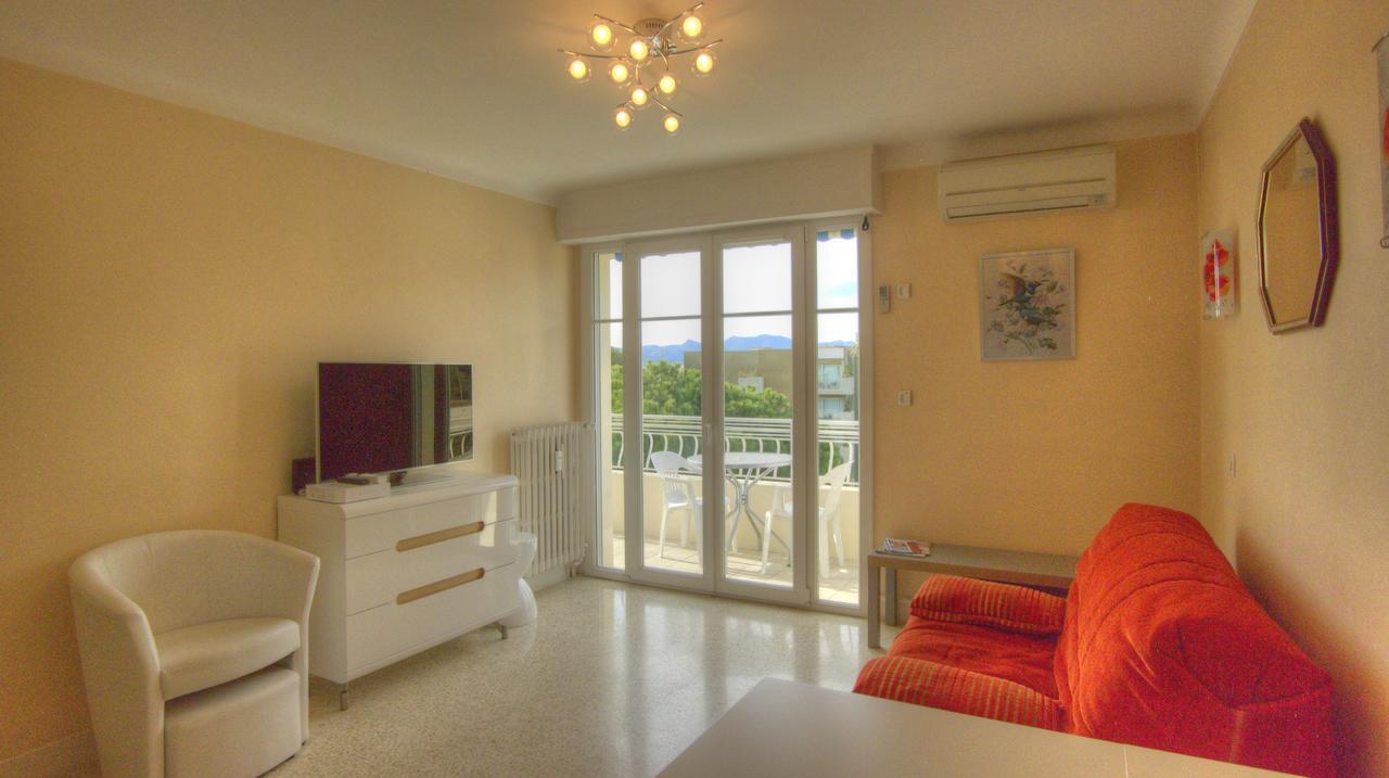 Studio 3 Etoiles Vue Mer 150M Plages Parking Clim Wifi 칸느 외부 사진